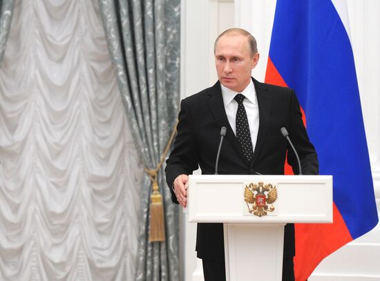 Президент РФ В.Путин встретился с президентом Франции Франсуа Олландом