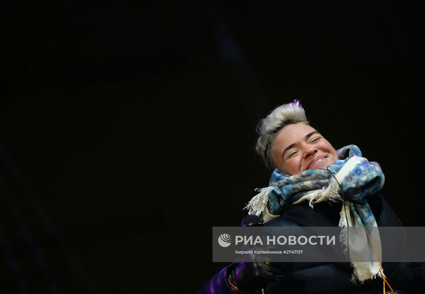 "Безумное чаепитие" на катке в Парке Горького в рамках Дня Рождения фонда "Подари жизнь"