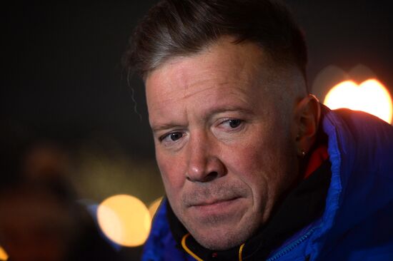 "Безумное чаепитие" на катке в Парке Горького в рамках Дня Рождения фонда "Подари жизнь"