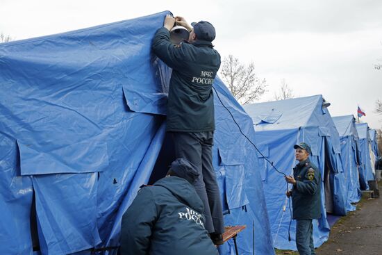 Установка палаток для обогрева в Крыму