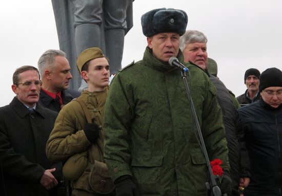 Открытие памятника "Советскому солдату" в ДНР