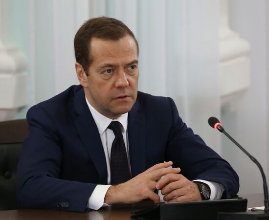 Премьер-министр РФ Д.Медведев провел встречу с руководителями общероссийских общественных организаций инвалидов