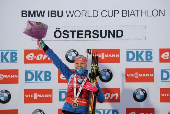 Биатлон. I этап Кубка мира. Женщины. Гонка преследования