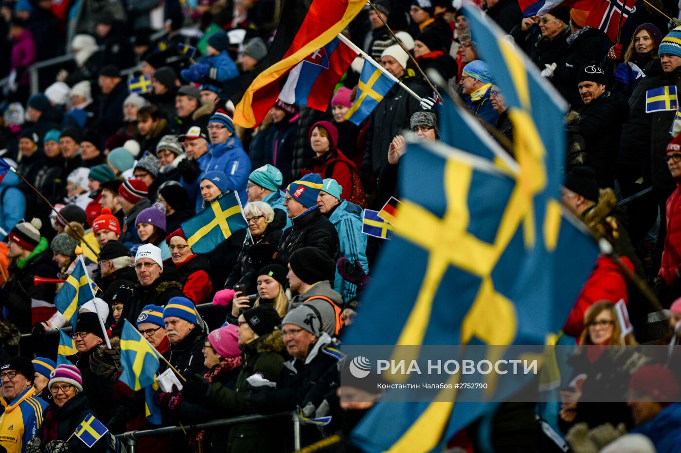 Биатлон. I этап Кубка мира. Женщины. Гонка преследования