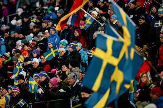 Биатлон. I этап Кубка мира. Женщины. Гонка преследования