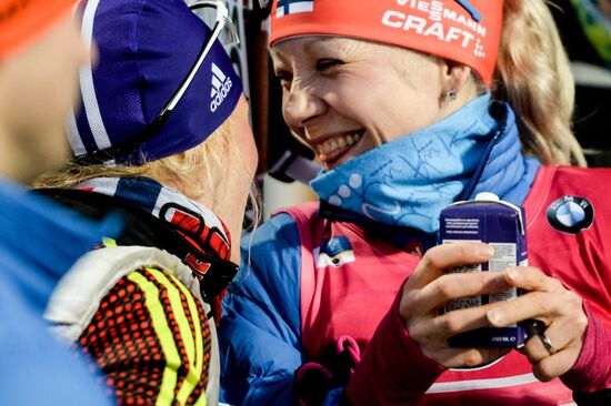 Биатлон. I этап Кубка мира. Женщины. Гонка преследования