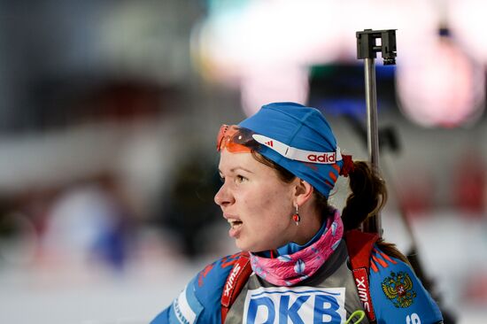 Биатлон. I этап Кубка мира. Женщины. Гонка преследования