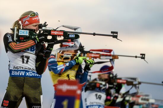 Биатлон. I этап Кубка мира. Женщины. Гонка преследования