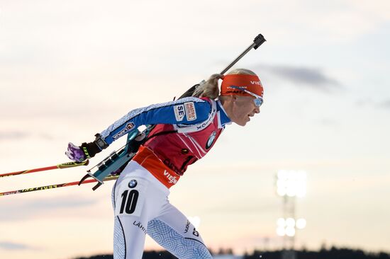 Биатлон. I этап Кубка мира. Женщины. Гонка преследования