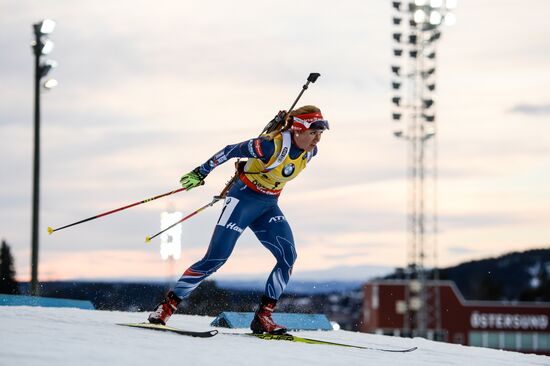 Биатлон. I этап Кубка мира. Женщины. Гонка преследования