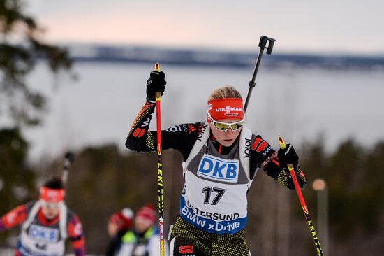 Биатлон. I этап Кубка мира. Женщины. Гонка преследования