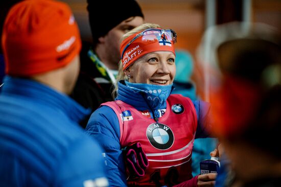 Биатлон. I этап Кубка мира. Женщины. Гонка преследования