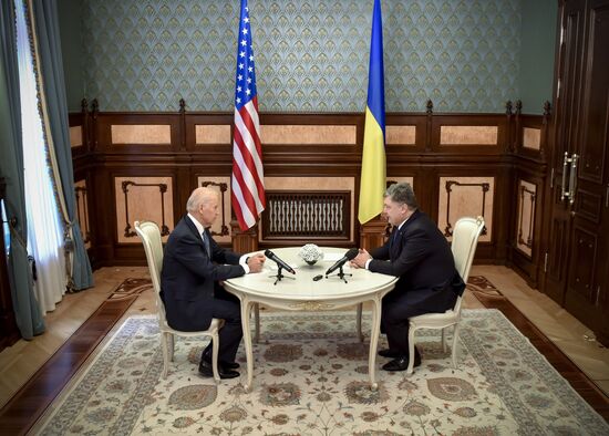 Встреча президента Украины П.Порошенко и вице-президента США Д.Байдена