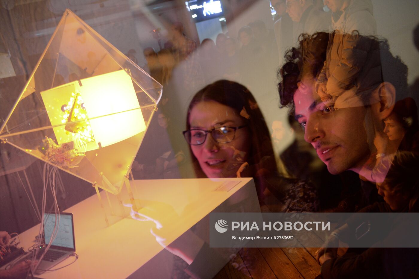 Открытие выставки "Polytech.Science.Art: Наука.Искусство.Технологии"