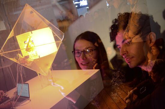 Открытие выставки "Polytech.Science.Art: Наука.Искусство.Технологии"