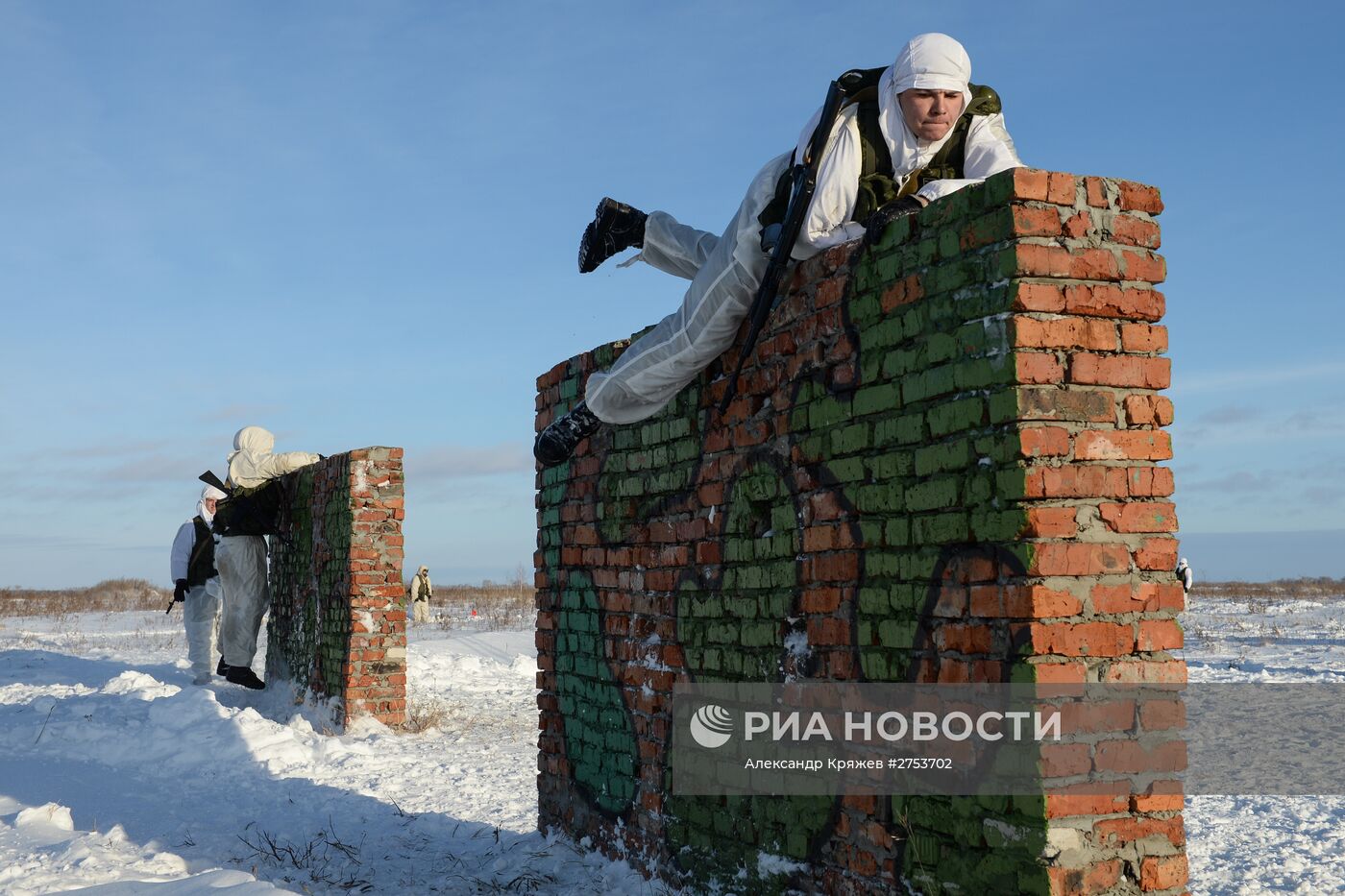 Подготовка военнослужащих мотострелкового соединения ЦВО в Новосибирске