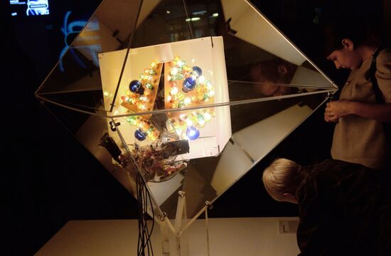 Открытие выставки "Polytech.Science.Art: Наука.Искусство.Технологии"