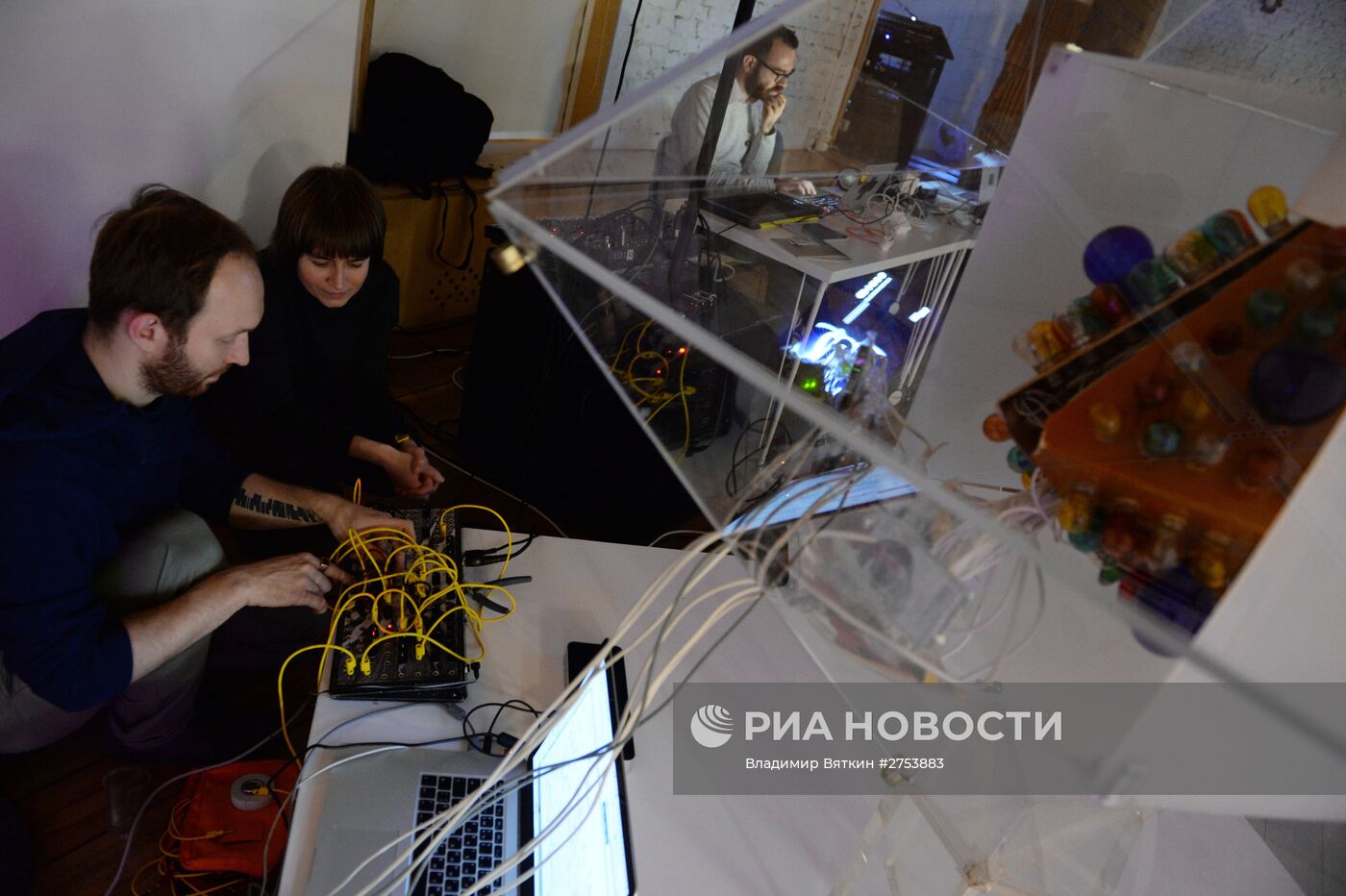 Открытие выставки "Polytech.Science.Art: Наука.Искусство.Технологии"