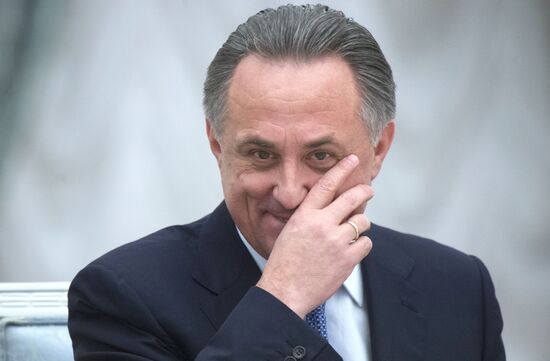 Президент РФ В.Путин провел заседание Совета по развитию физкультуры и спорта и оргкомитета "Россия-2018"