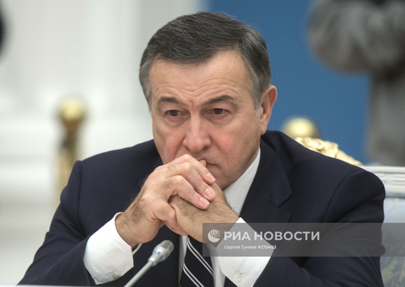 Президент РФ В.Путин провел заседание Совета по развитию физкультуры и спорта и оргкомитета "Россия-2018"