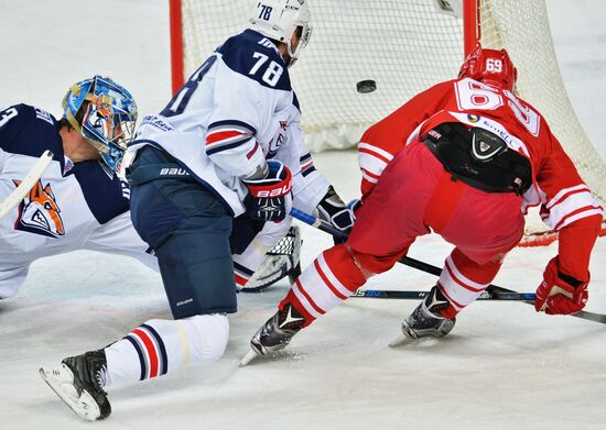 Хоккей. КХЛ. Матч "Спартак" - "Металлург" (Магнитогорск)