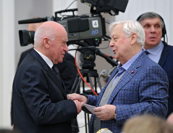 Президент РФ В.Путин вручил государственные награды в Кремле