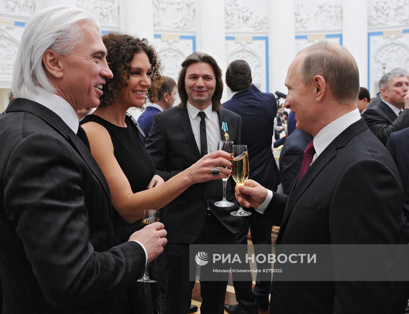 Президент РФ В.Путин вручил государственные награды в Кремле