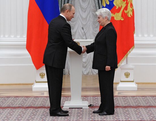 Президент РФ В.Путин вручил государственные награды в Кремле