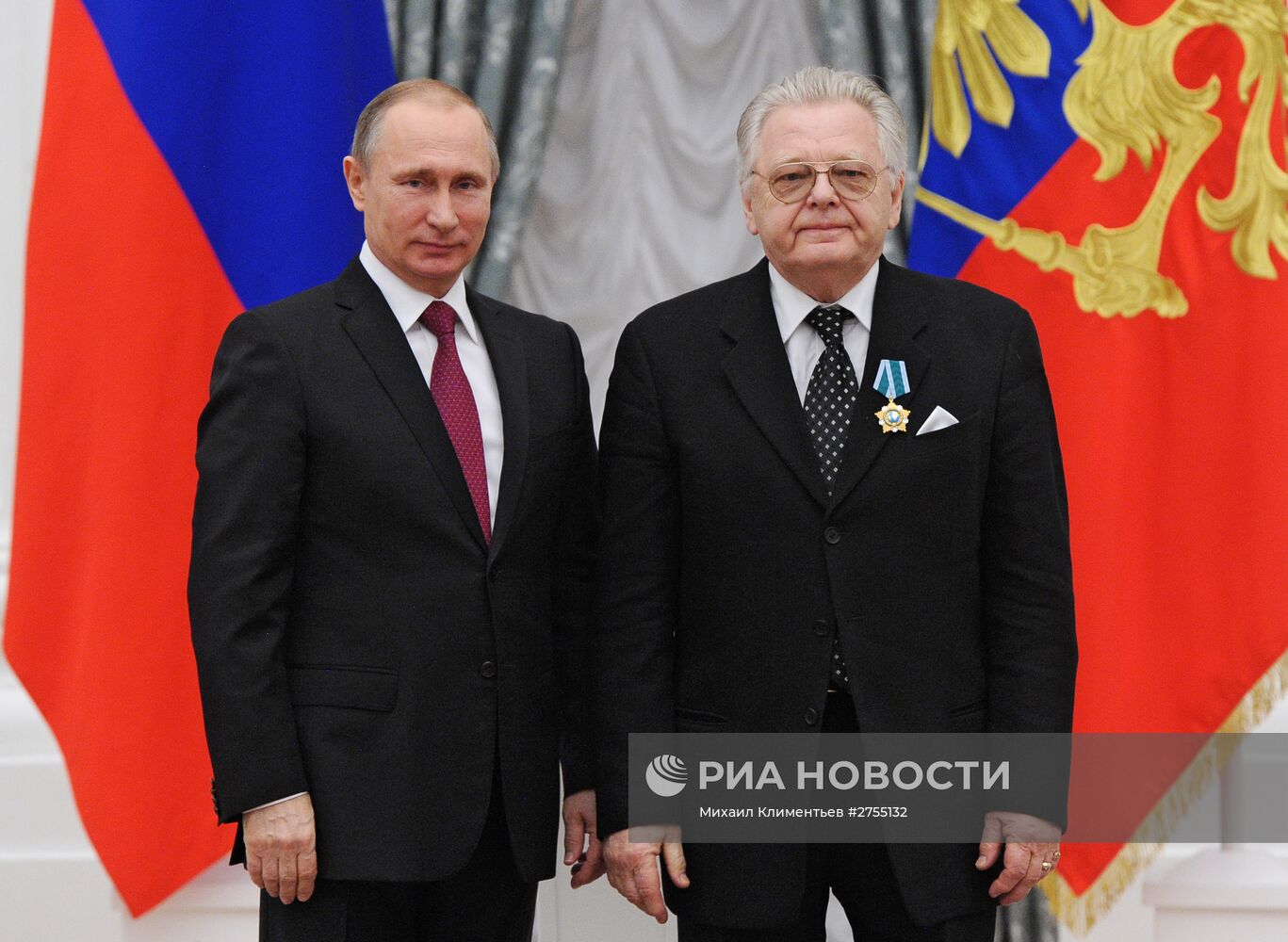 Президент РФ В.Путин вручил государственные награды в Кремле