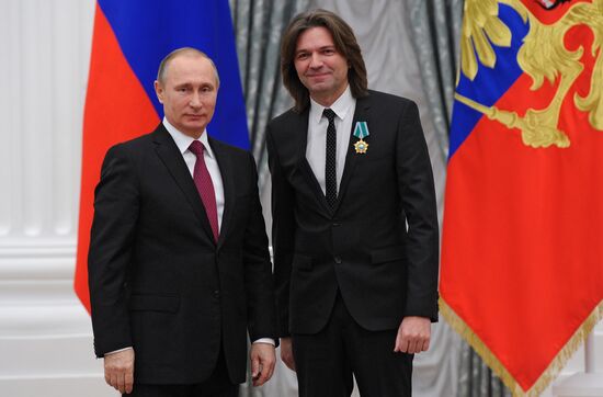 Президент РФ В.Путин вручил государственные награды в Кремле