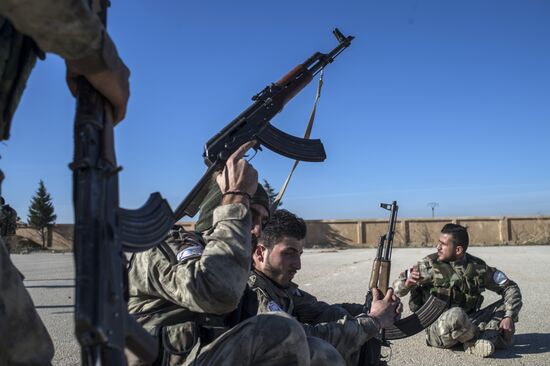 Ассирийские силы самообороны "Соторо" в городе Камышли