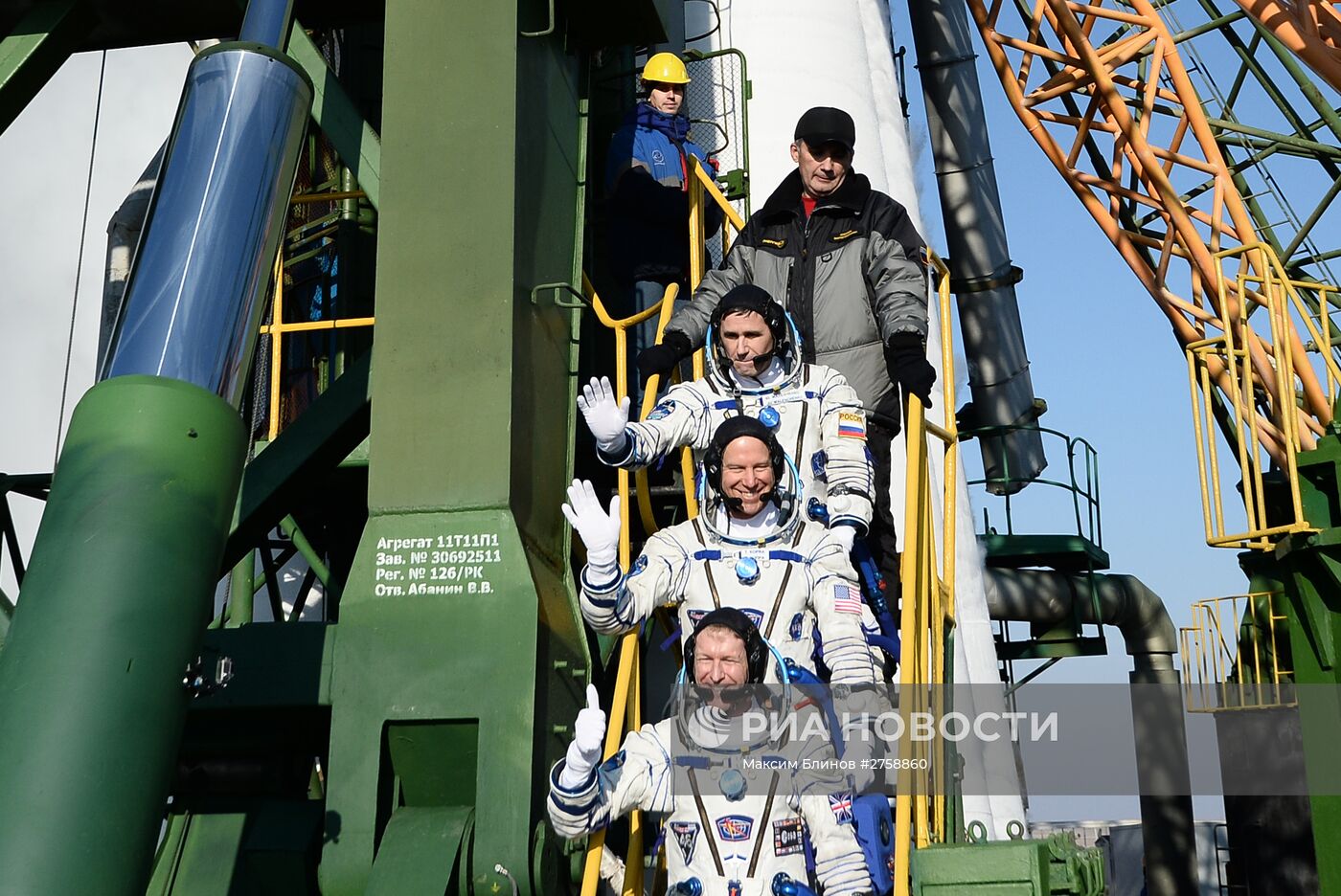 Старт космического корабля "Союз ТМА-19М" с космодрома Байконур