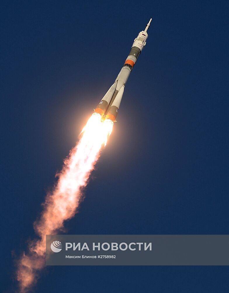 Старт космического корабля "Союз ТМА-19М" с космодрома Байконур
