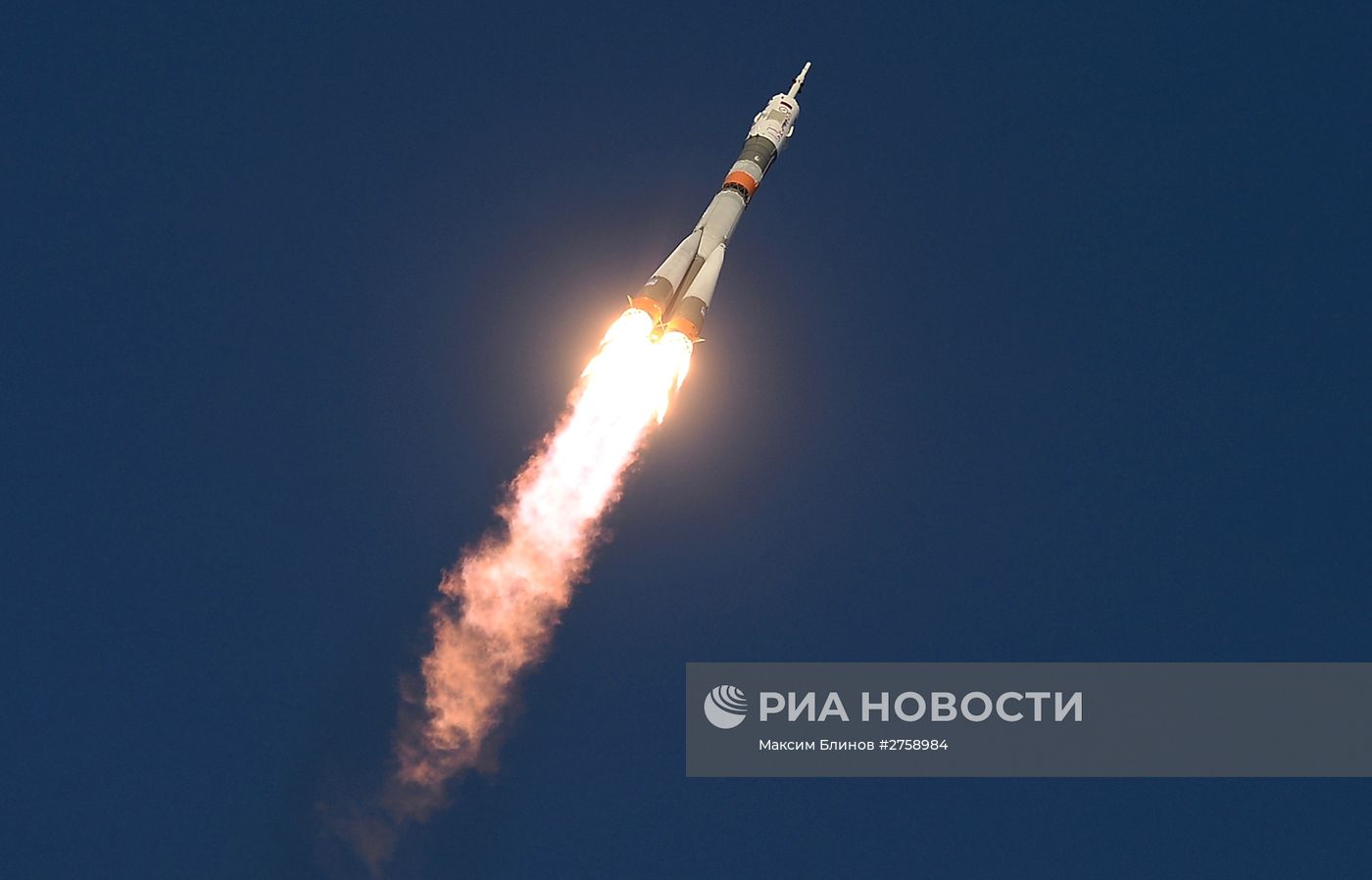 Старт космического корабля "Союз ТМА-19М" с космодрома Байконур