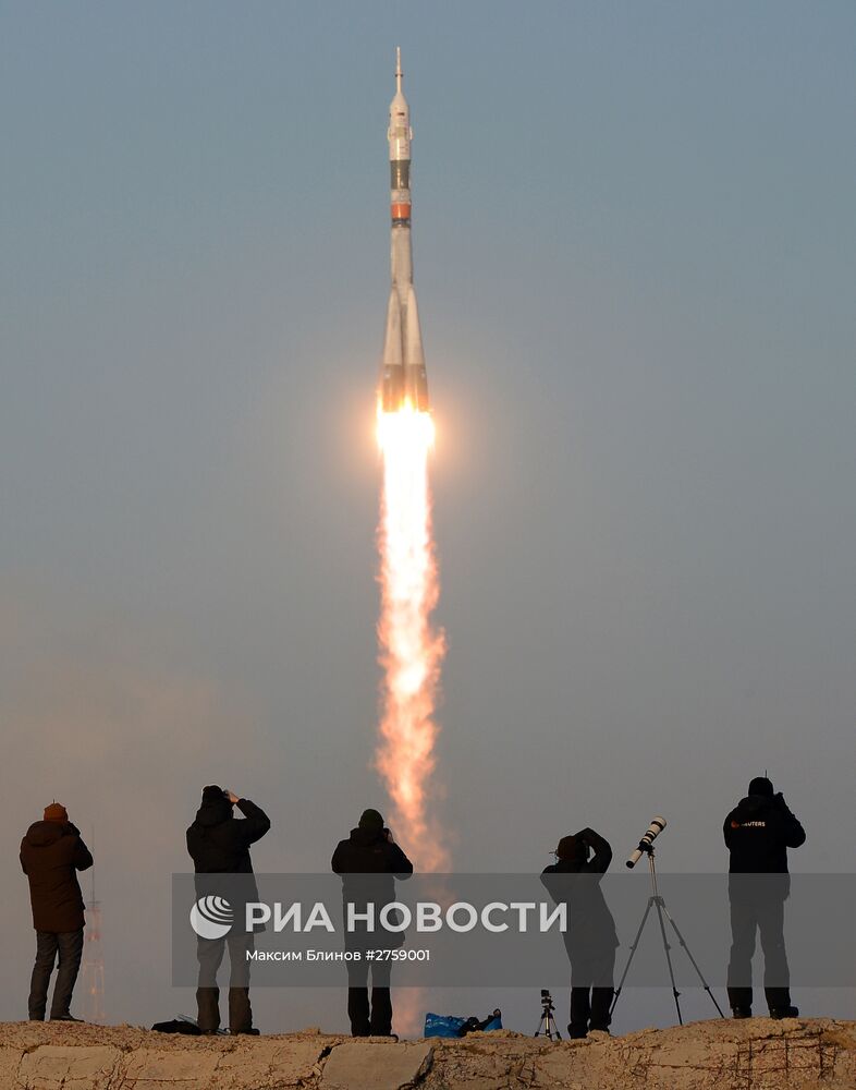 Старт космического корабля "Союз ТМА-19М" с космодрома Байконур