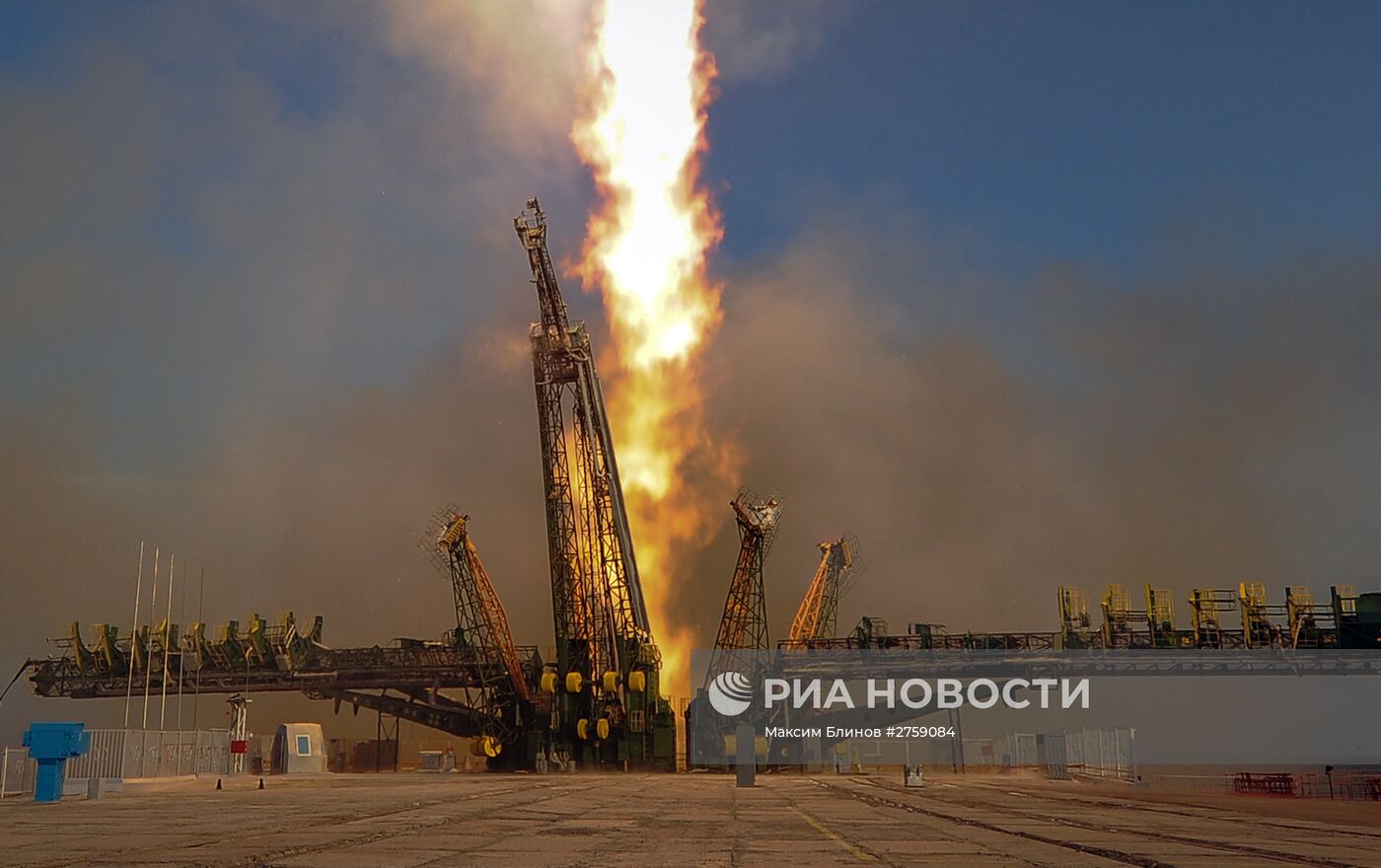 Старт космического корабля "Союз ТМА-19М" с космодрома Байконур