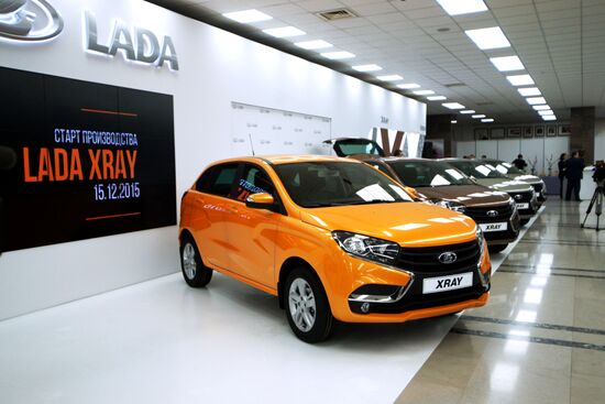 Запуск производства новой модели АвтоВАЗа LADA X-Ray в Самаре