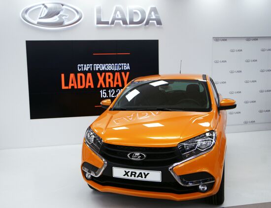 Запуск производства новой модели АвтоВАЗа LADA X-Ray в Самаре