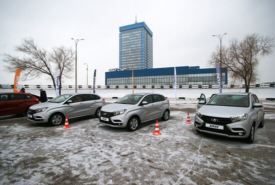 Запуск производства новой модели АвтоВАЗа LADA X-Ray в Самаре