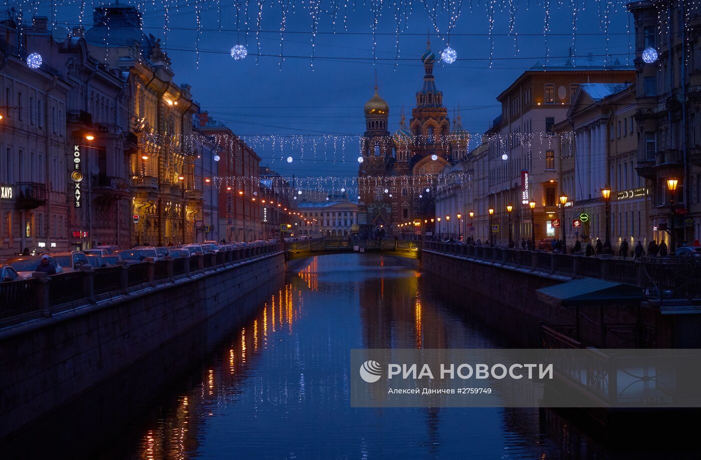 Предновогоднее украшение Санкт-Петербурга