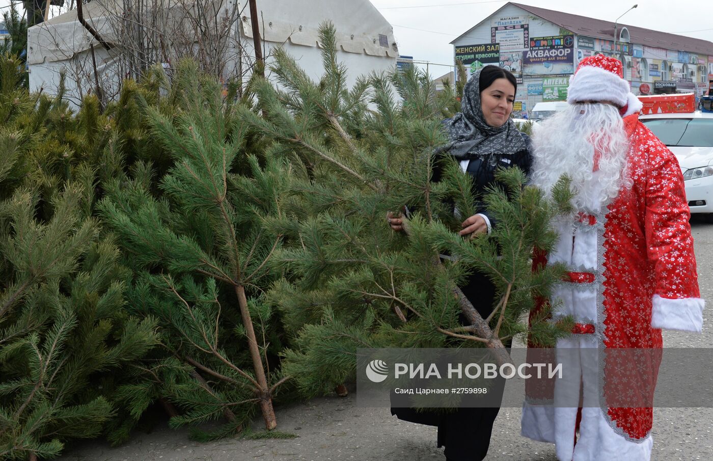 Подготовка к празднованию Нового года в Грозном