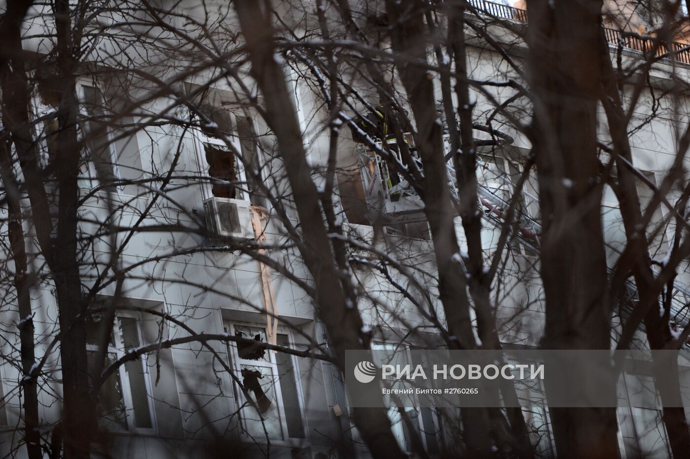 Пожар в здании культурного центра ГУ МВД России
