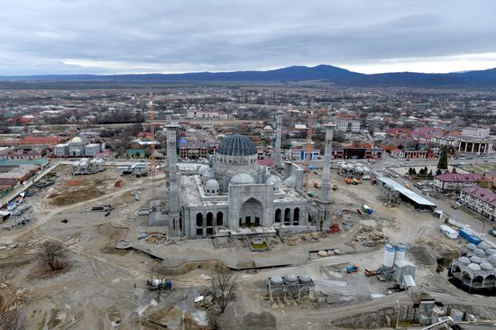 Строительство одной из самых крупных мечетей мира в Чечне