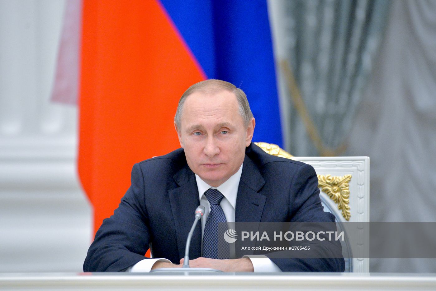 Президент РФ В. Путин провел встречу с представителями российских деловых кругов