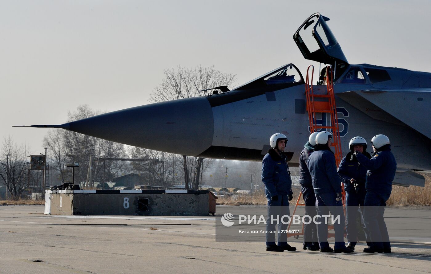 Авиаполк в Приморье получил три модернизированных самолета МиГ-31 БМ