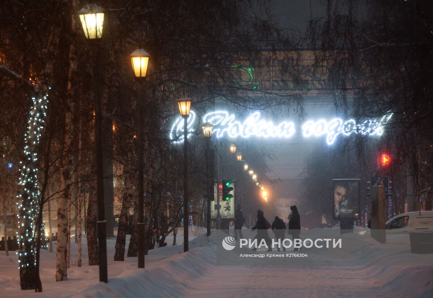 Подготовка к Новому году в Новосибирске