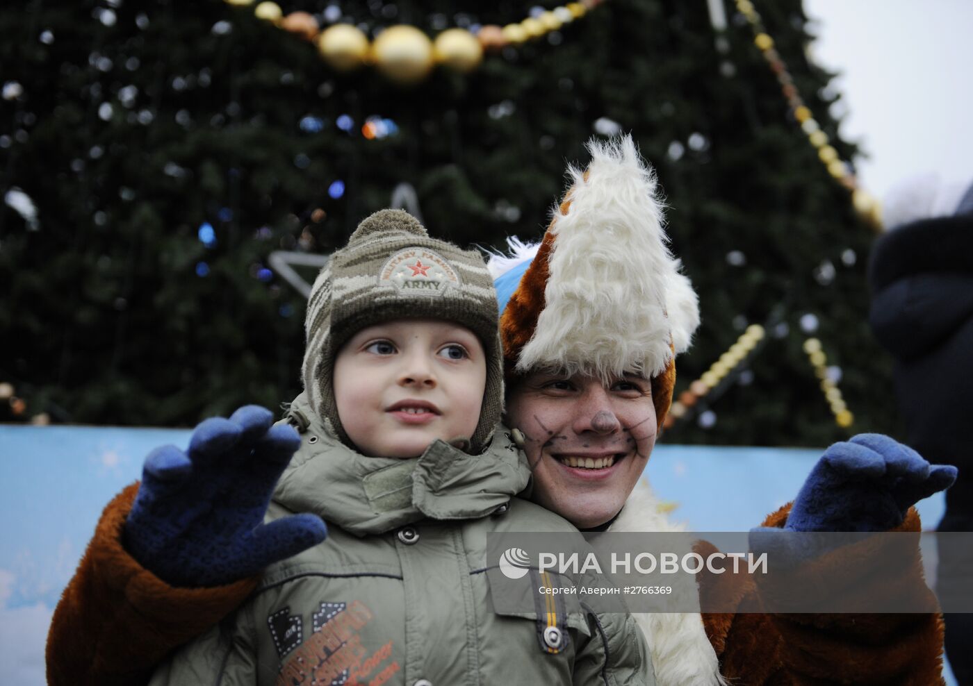 Открытие главной новогодней елки в Донецке