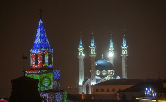 Световое шоу на Спасской башне Казанского Кремля