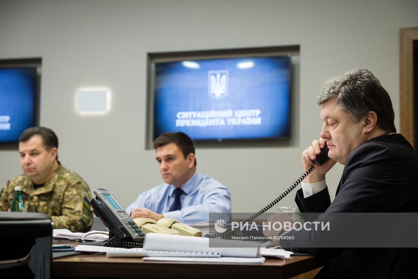 Президент Украины П. Порошенко провел телефонный разговор в "Нормандском формате"