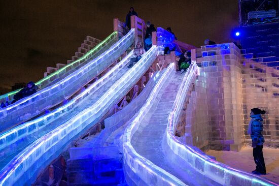 Открытие площадки фестиваля "Круг света" в Парке искусств Музеон